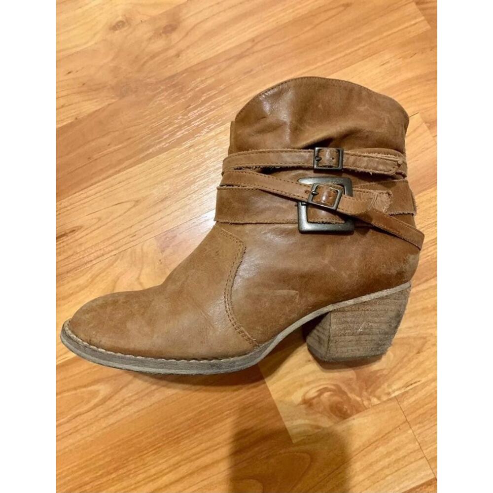 Mia‎ Outlaw Brown Booties